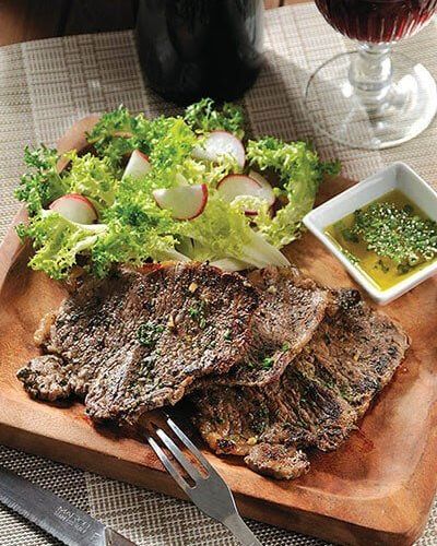 Carne asada con salsa de cilantro