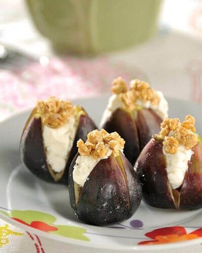 Higos rellenos de mascarpone con nuez