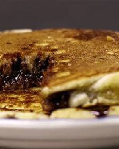Hot cakes rellenos de nutella